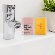 Load image into Gallery viewer, kojic acid bar soap
